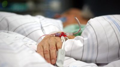 Versorgung von Hartz-IV-Beziehern: Krankenkassen erhalten jährlich 9,6 Milliarden Euro zu wenig vom Staat