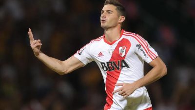 Leverkusen will Freigabe für Alario bei der FIFA erwirken