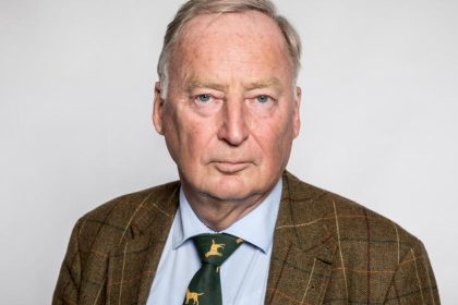 Alexander Gauland gibt “Anleitung Zum Konservativ Sein”