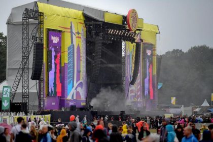 Musikfestival Lollapalooza hat begonnen in Hoppegarten bei Berlin