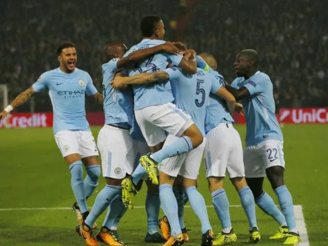 Manchester City war in Rotterdam deutlich überlegen. Foto: Peter Dejong/dpa