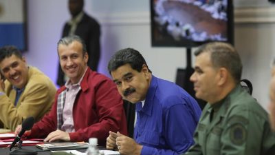 Wahl von 355 Bürgermeistern in Venezuela nach Monaten des Tauziehens mit Maduro