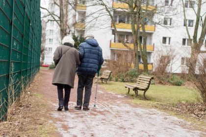 Jugendliebe fand nach 76 Jahren wieder zusammen – Die berührende Geschichte von Carl und Abby