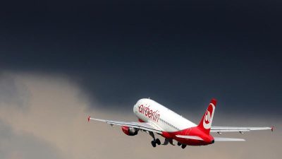 Maas will Kundenrechte bei Pleite von Fluggesellschaften stärken