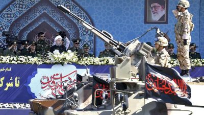 Mehrere Tote bei Angriff auf Militärparade im Iran