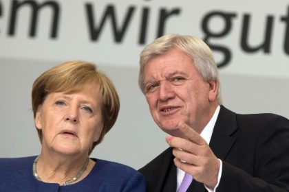 Merkel und Bouffier warnen vor “linken Experimenten” in Hessen