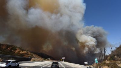 Mindestens elf Tote bei schweren Waldbränden in Kalifornien