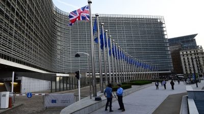 Brüssel schickt Experten zur Notfallplanung für Chaos-Brexit in EU-Hauptstädte