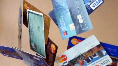 Kostenlose Kreditkarten bleiben häufig nicht kostenlos