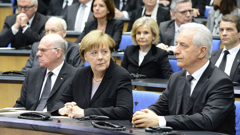 Ostdeutsche Ministerpräsidenten fordern von Merkel mehr Geld und – Altersarmut in Ostdeutschland verhindern