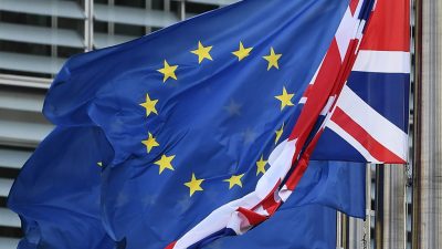 EU will nach Johnsons Wahlsieg Beziehungen zu Großbritannien „wieder aufbauen“