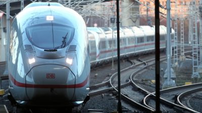 Bahn: Umleitung auf Strecke Berlin-Hamburg noch bis 16. Oktober