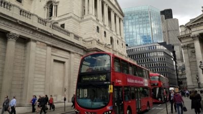 Fahrer von „Abgasschleudern“  in London müssen zusätzliche Gebühr zahlen