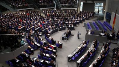 „Spiegelbild der Gesellschaft“: Neuer Bundestag erstmals zusammengetreten