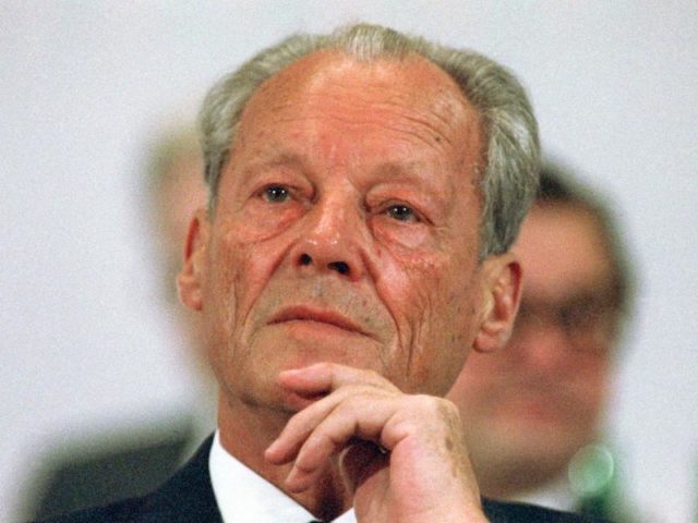 Willy Brandt bekam 1971 den Friedensnobelpreis. Foto: Heinz Wieseler/Archiv/dpa