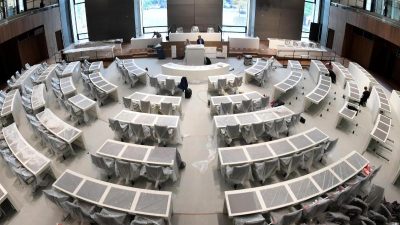 Niedersächsischer Landtag weiht neuen Plenarsaal ein