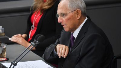 Schäuble verteidigt Mehrausgaben für Parlament