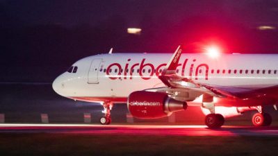 Air Berlin landet mit letztem Flug aus München in Berlin – Zukunft für viele Mitarbeiter noch unklar