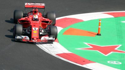 Vettel im Training erneut hinter Hamilton