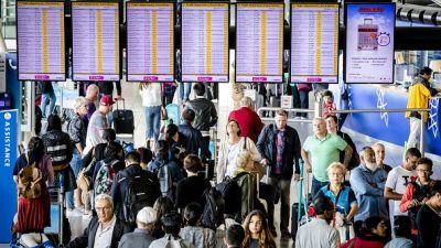 Technische Störung am Amsterdamer Flughafen – Behinderungen im Flugverkehr