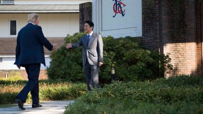 Präsident Trump richtet zum Auftakt seiner Asien-Reise deutliche Warnung an Nordkorea