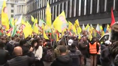 Mindestens 15 Verletzte bei Kurden-Demonstration in Düsseldorf + Video