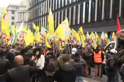 Mindestens 15 Verletzte bei Kurden-Demonstration in Düsseldorf + Video
