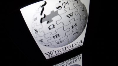 Warnung: Nicht jedem Artikel auf Wikipedia vertrauen – Plattform ist „den Mächten ausgesetzt“