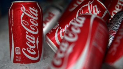 Wasser von Coca-Cola erhält Goldenen Windbeutel für „dreisteste Werbelüge“