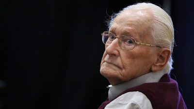 Gericht: Auschwitz-Buchhalter Gröning (96) muss für vier Jahre ins Gefängnis