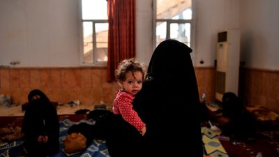 Zwei Frauen von IS-Terroristen mit Kindern aus dem Nordirak zurückgekehrt – kein Haftbefehl