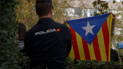 Die Lage ist angespannt: Blockaden in Katalonien und Warnungen an die Adresse Madrids