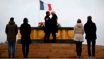 „Nationalismus ist ein Menschenfresser“: Steinmeier und Macron weihen Weltkriegs-Gedenkstätte im Elsass ein