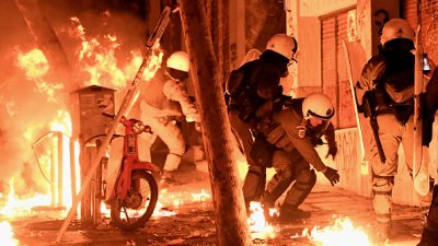 Krawalle bei Demonstration in Athen – Linksradikale schleudern Brandflaschen