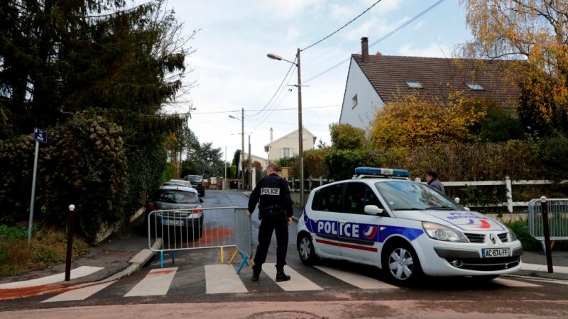 Französischer Polizist erschießt drei Menschen und sich selbst