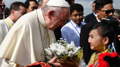 Franziskus als erster Papst zu Besuch in Myanmar