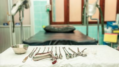 Verbotene Werbung für Abtreibung: Ärztin vor Gericht – SPD fordert schnelle Reform des Abtreibungsrechts