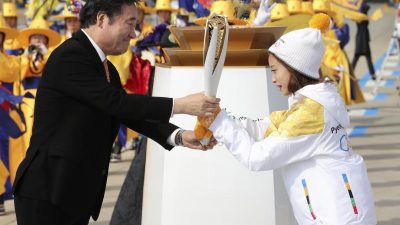 Olympische Flamme trifft in Südkorea ein
