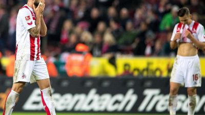 1. FC Köln trauert nach 0:3 und feiert Karneval