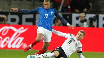 Stindl rettet DFB-Auswahl spätes Remis gegen Frankreich