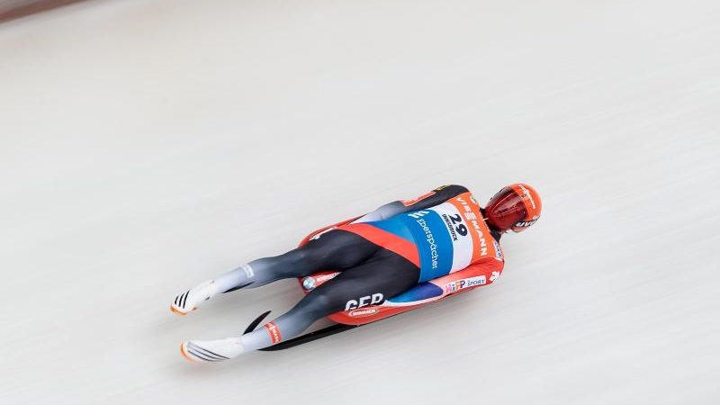 Rodel-Olympiasieger Loch Dritter beim Weltcup-Start