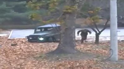 Dramatische Flucht eines nordkoreanischen Soldaten + Video
