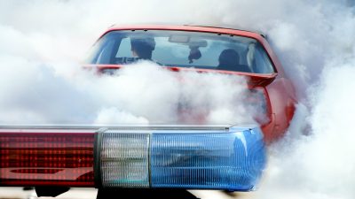 Polizeihubschrauber über der A20 bei Rostock: Hunderte Autos an illegalem Rennen beteiligt