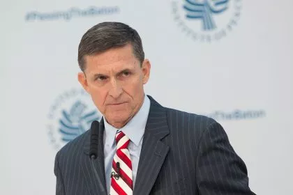 Michael Flynn: Die USA befinden sich in einer Schlacht zwischen “Gut und Böse”