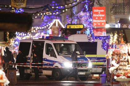 Nach Bombenalarm am Potsdamer Weihnachtsmarkt: Mehr Polizei in ganz Brandenburg