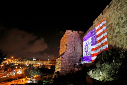 Nach Trumps Jerusalem-Entscheidung: Netanjahu spricht von “historischem Tag”
