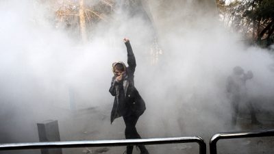 Proteste im Iran ziehen immer größere Kreise – Trump warnt Regierung vor „Untergang“