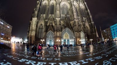 Terrorgefahr und Angst vor Übergriffen: Deutsche feiern Silvester mit mehr Polizei