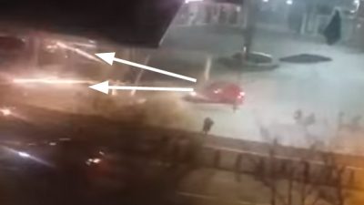 Bonn: Raketenangriffe auf Passanten – Verrückte ballern aus fahrendem Auto + Video