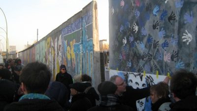 David Hasselhoff kämpft für Erhalt der Berliner East Side Gallery